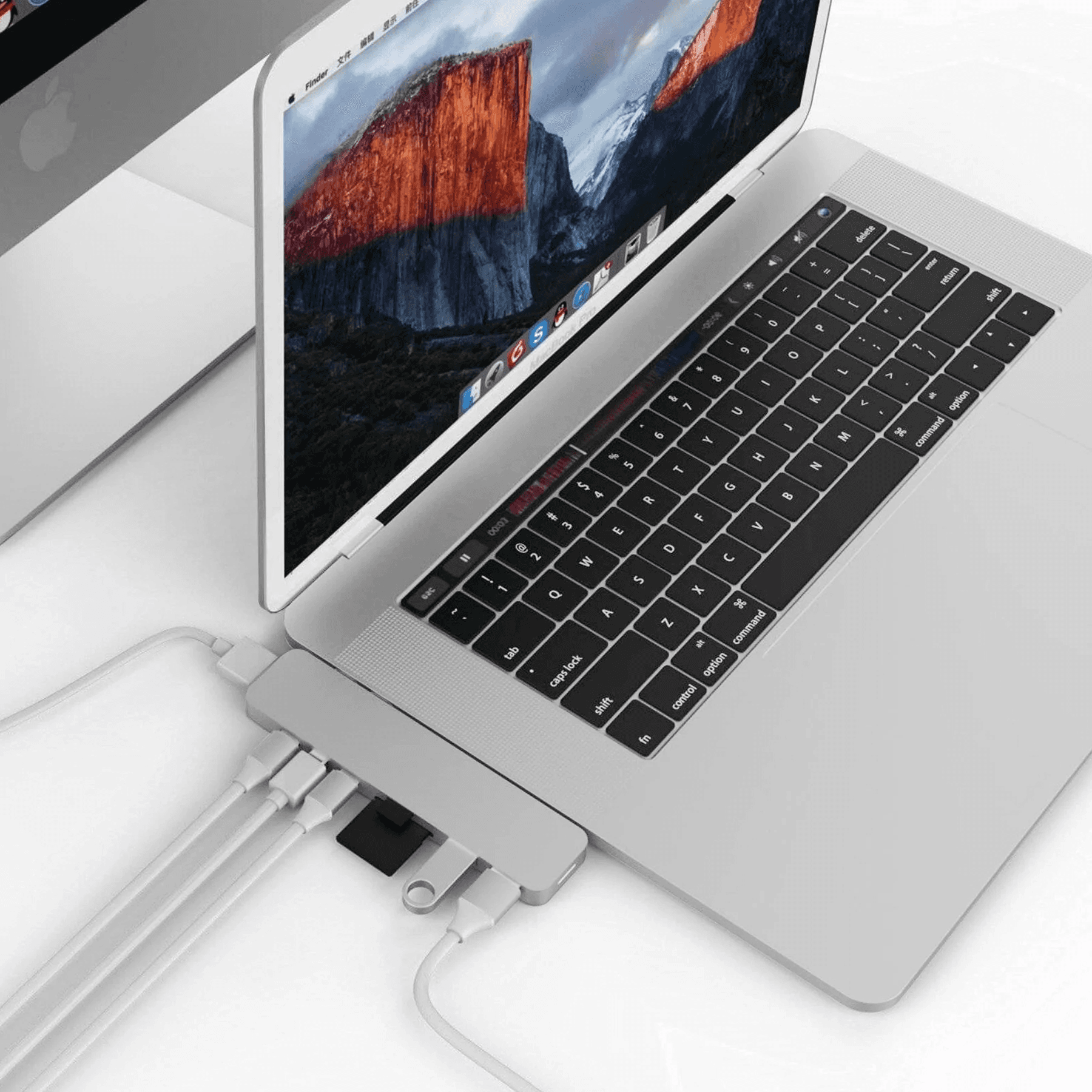 HYPERDRIVE GN28D PRO 8-IN-2 FOR MACBOOK PRO/AIR (SILVER)