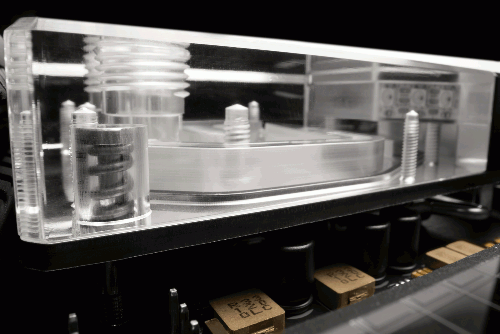 EK QUANTUM VELOCITY2 D-RGB-1700 NICKEL + PLEXI