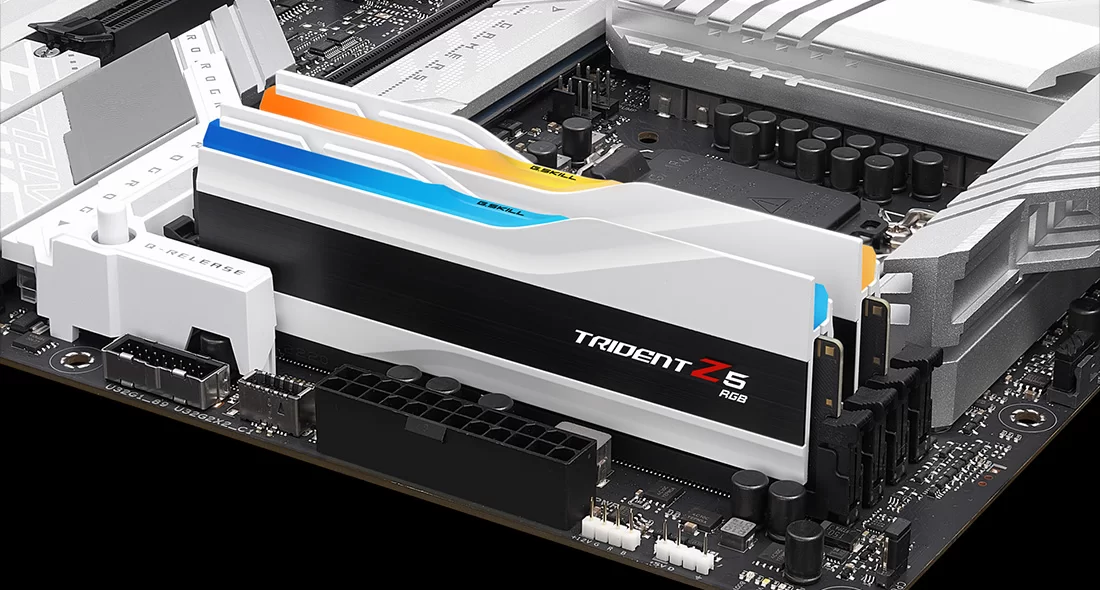 TRIDENT Z5 RGB WHITE 32G(16G*2) DDR5 6400