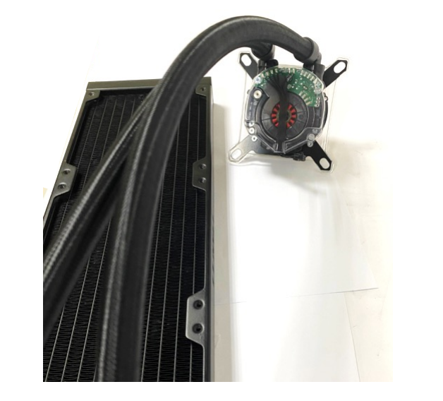 LIAN LI GALAHAD II TRINITY LCD360 AIO WATER COOLING WHITE thumbnail 3