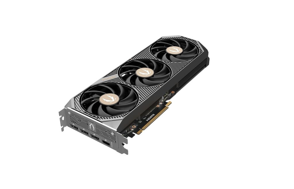 ZOTAC RTX5070 SOLID OC 12GB GDDR7 thumbnail 4